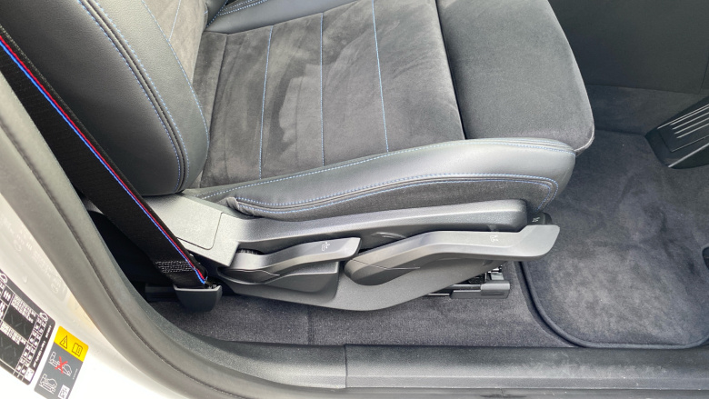 BMW iX1 150kW eDrive20 M Sport 65kWh 5dr Auto Electric Estate